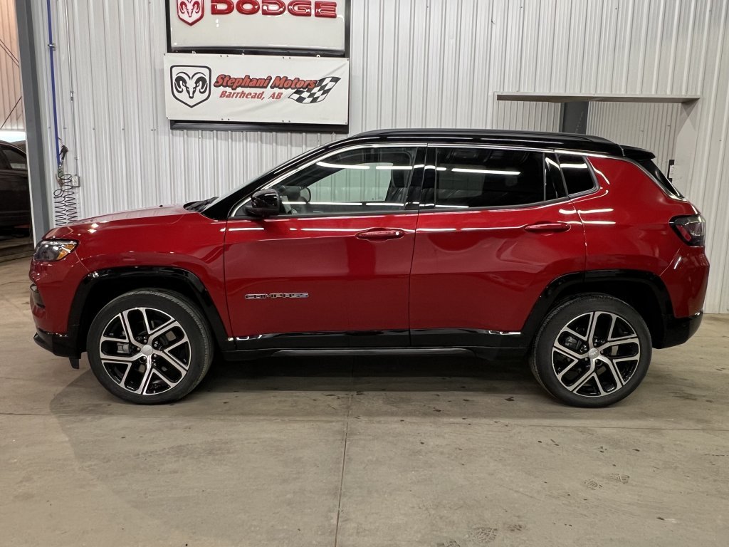 2024 Jeep Compass Limited in Barrhead, Alberta - 6 - w1024h768px