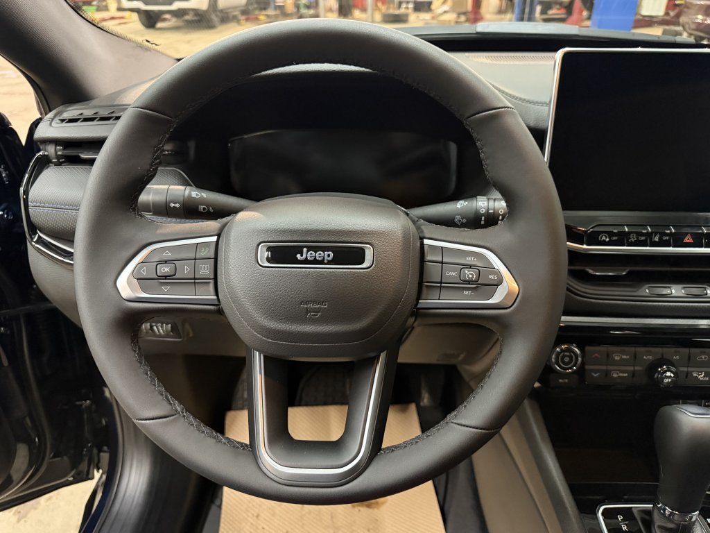 2026 Jeep Compass NORTH in Barrhead, Alberta - 13 - w1024h768px