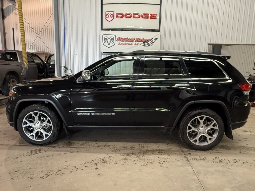 2022 Jeep Grand Cherokee WK Limited in Barrhead, Alberta - 8 - w1024h768px