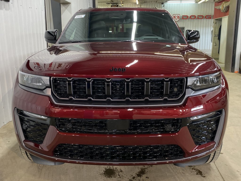 2026 Jeep Grand Cherokee LIMITED RESERVE in Barrhead, Alberta - 8 - w1024h768px