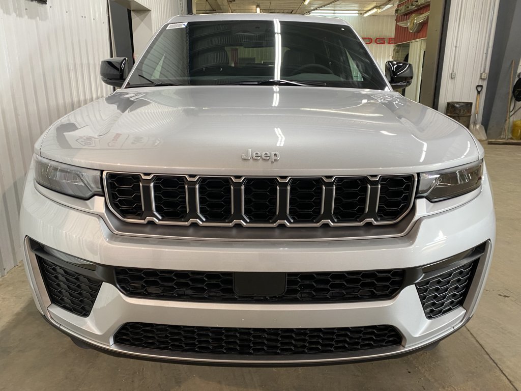 2026 Jeep Grand Cherokee LIMITED in Barrhead, Alberta - 8 - w1024h768px