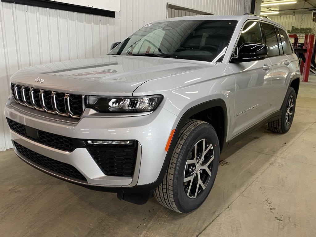 2026 Jeep Grand Cherokee LIMITED in Barrhead, Alberta - 7 - w1024h768px