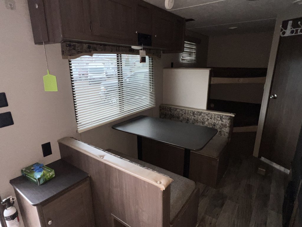 2018 Keystone HIDEOUT 25 LHS WE in Barrhead, Alberta - 5 - w1024h768px
