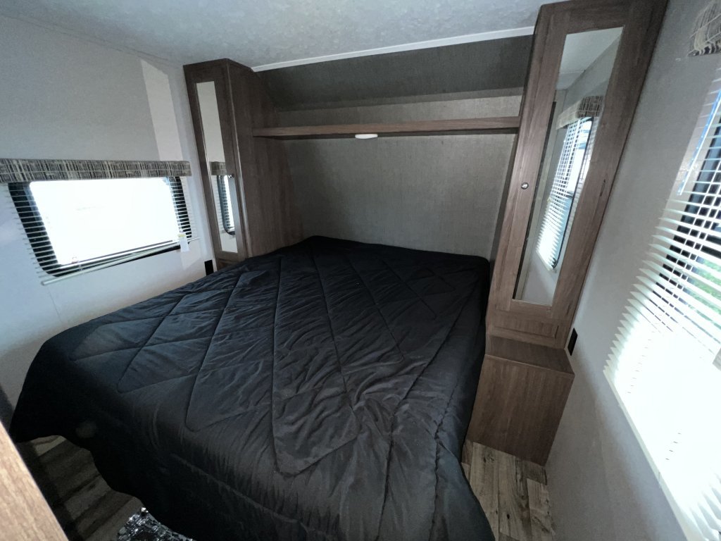 2018 Keystone HIDEOUT 25 LHS WE in Barrhead, Alberta - 8 - w1024h768px