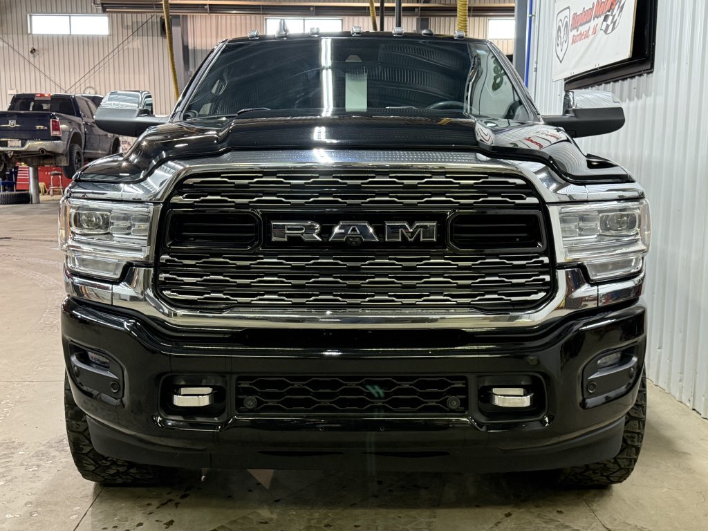 2019 Ram 3500 Limited in Barrhead, Alberta - 5 - w1024h768px
