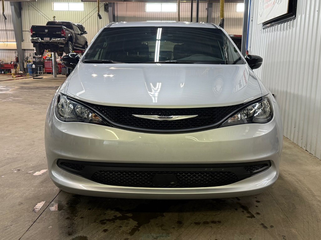 2026 Chrysler Grand Caravan SXT Front wheel drive in Barrhead, Alberta - 6 - w1024h768px