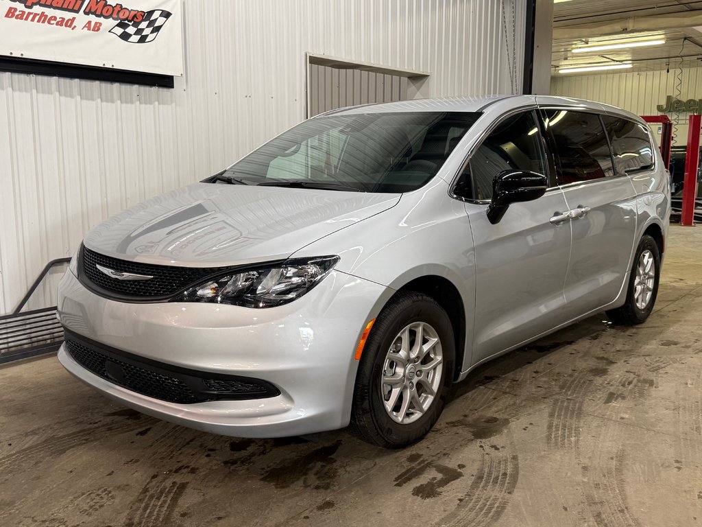 2026 Chrysler Grand Caravan SXT Front wheel drive in Barrhead, Alberta - 7 - w1024h768px