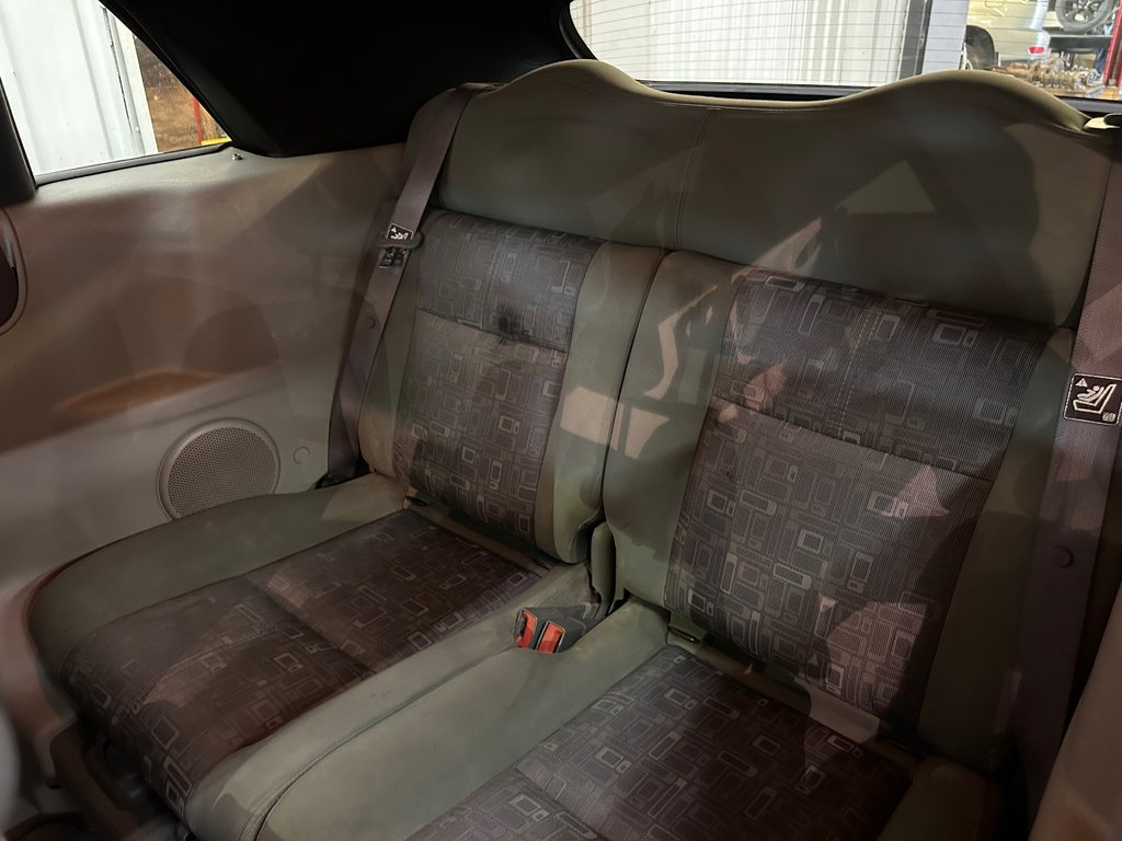 2006 Chrysler PT Cruiser Touring Convertible in Barrhead, Alberta - 9 - w1024h768px