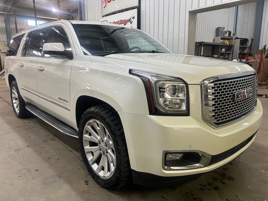2015 GMC Yukon XL Denali in Barrhead, Alberta - 1 - w1024h768px