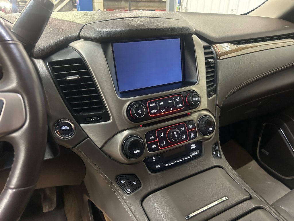2015 GMC Yukon XL Denali in Barrhead, Alberta - 10 - w1024h768px