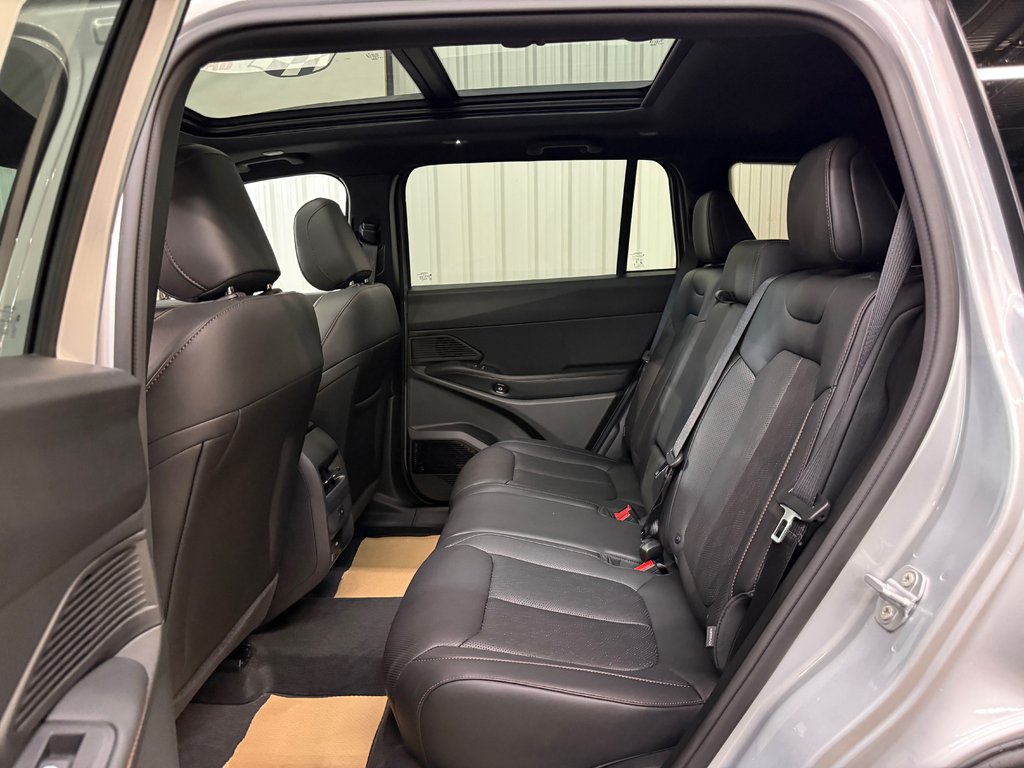 2026 Jeep Cherokee OVERLAND in Barrhead, Alberta - 12 - w1024h768px