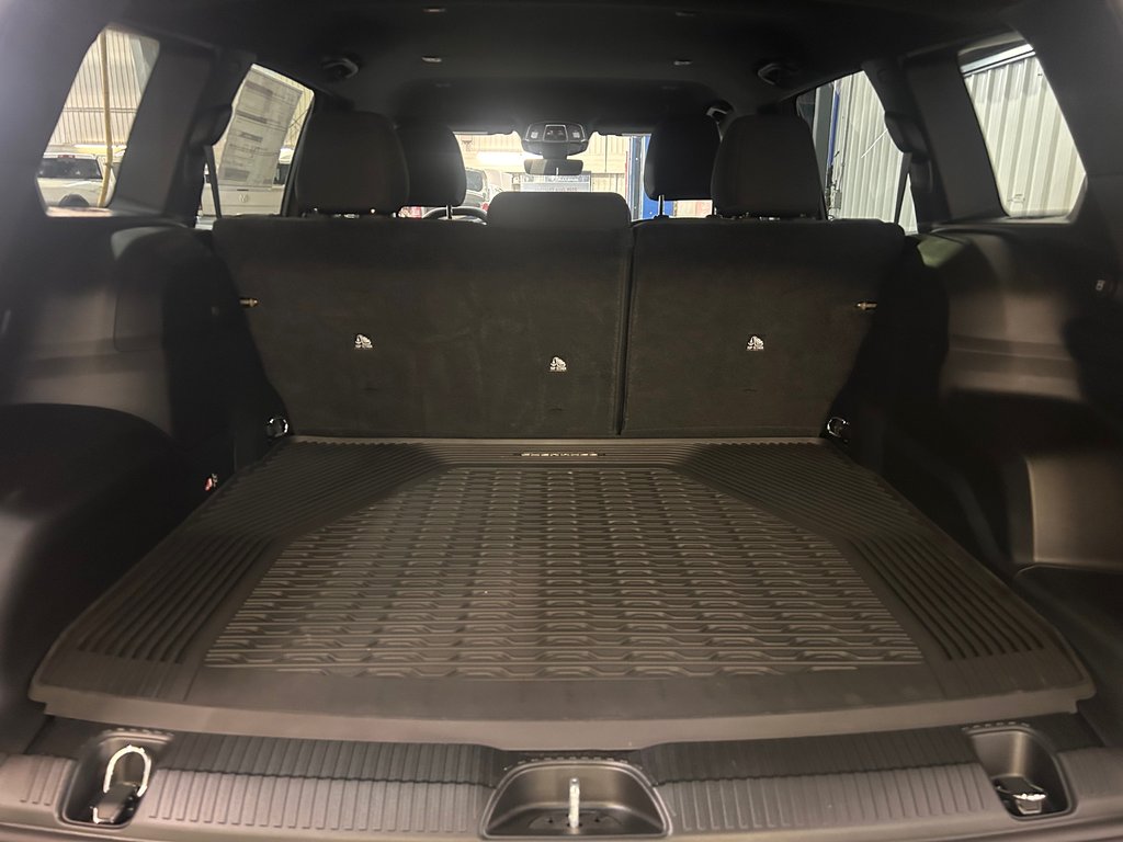 2026 Jeep Cherokee BASE in Barrhead, Alberta - 11 - w1024h768px