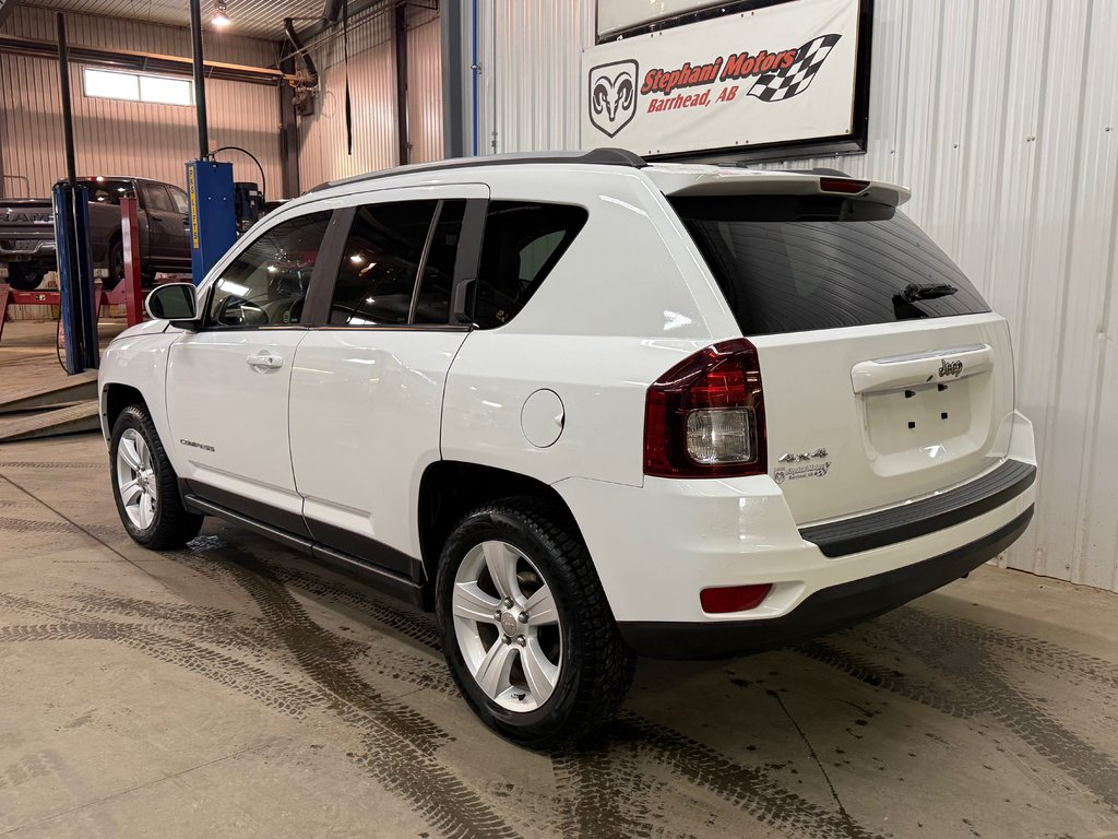 2016 Jeep Compass North 4x4 in Barrhead, Alberta - 9 - w1024h768px