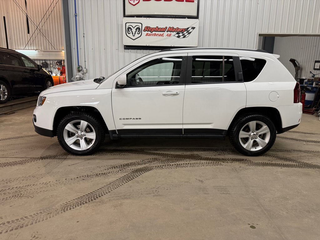 2016 Jeep Compass North 4x4 in Barrhead, Alberta - 8 - w1024h768px
