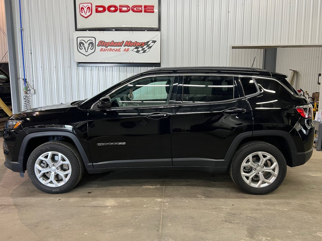 2024 Jeep Compass North in Barrhead, Alberta - 7 - w1024h768px