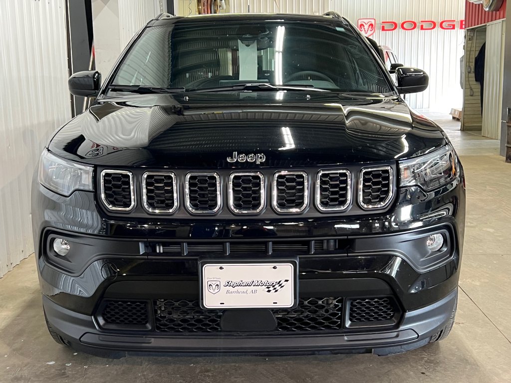 2024 Jeep Compass North in Barrhead, Alberta - 9 - w1024h768px