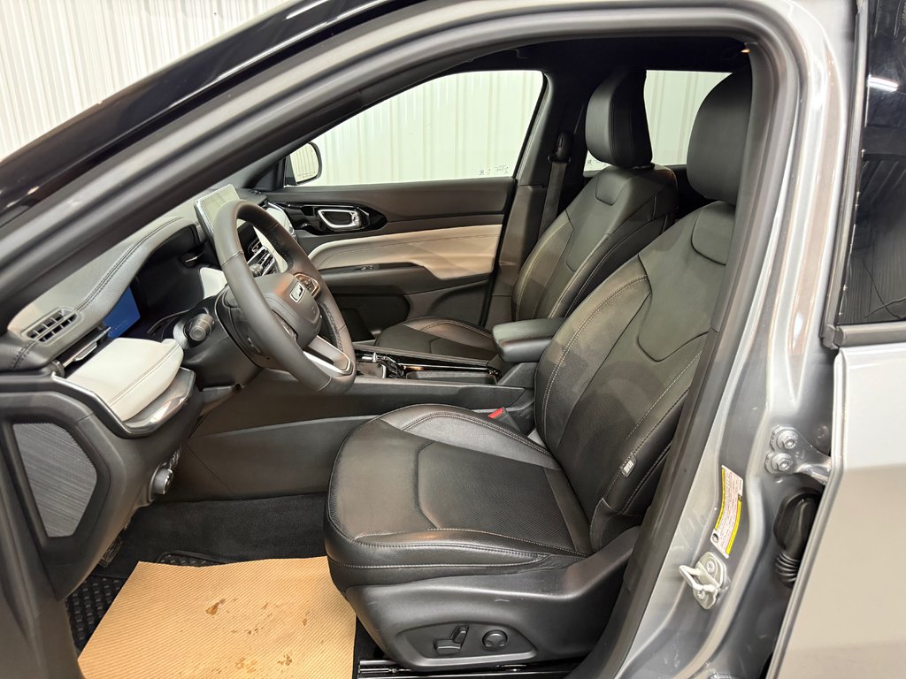 2024 Jeep Compass Limited 4x4 in Barrhead, Alberta - 11 - w1024h768px