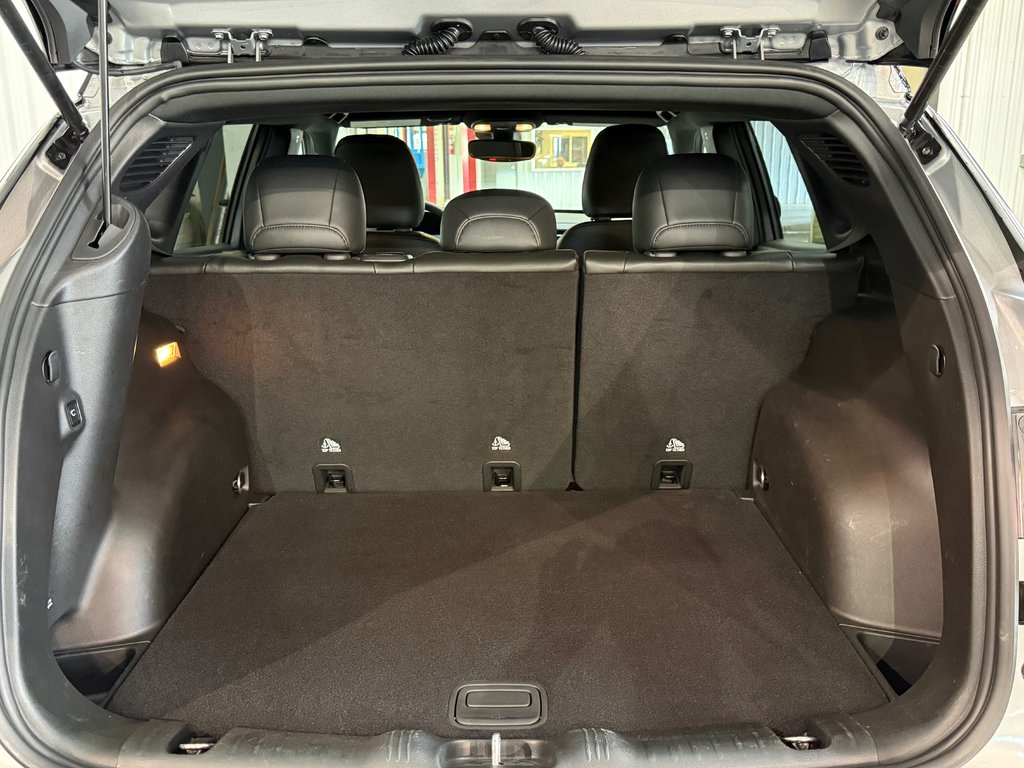2024 Jeep Compass Limited 4x4 in Barrhead, Alberta - 5 - w1024h768px