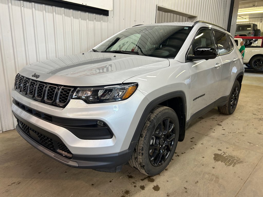 2025 Jeep Compass Altitude 4x4 in Barrhead, Alberta - 8 - w1024h768px