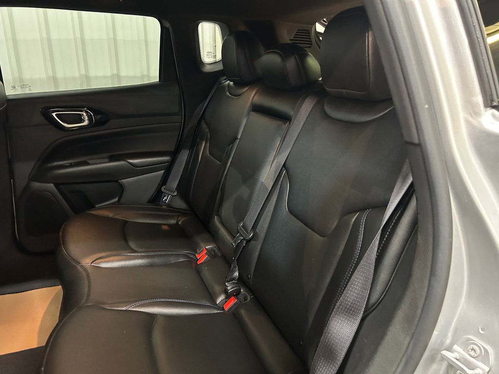 2025 Jeep Compass Altitude 4x4 in Barrhead, Alberta - 11 - w1024h768px