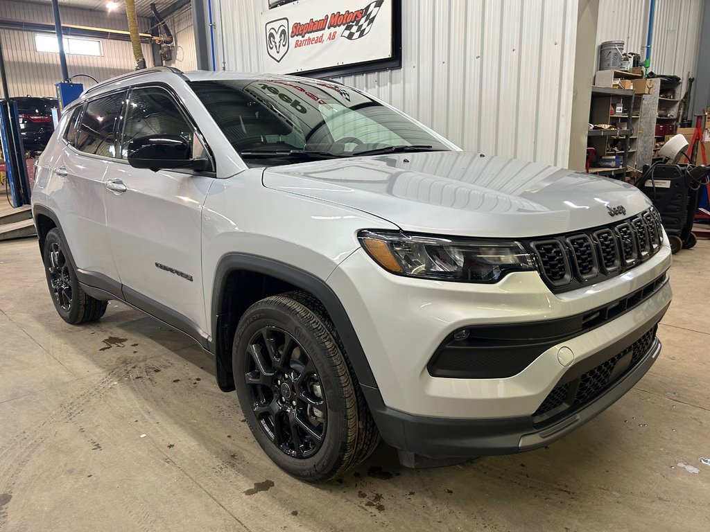 2025 Jeep Compass Altitude 4x4 in Barrhead, Alberta - 1 - w1024h768px