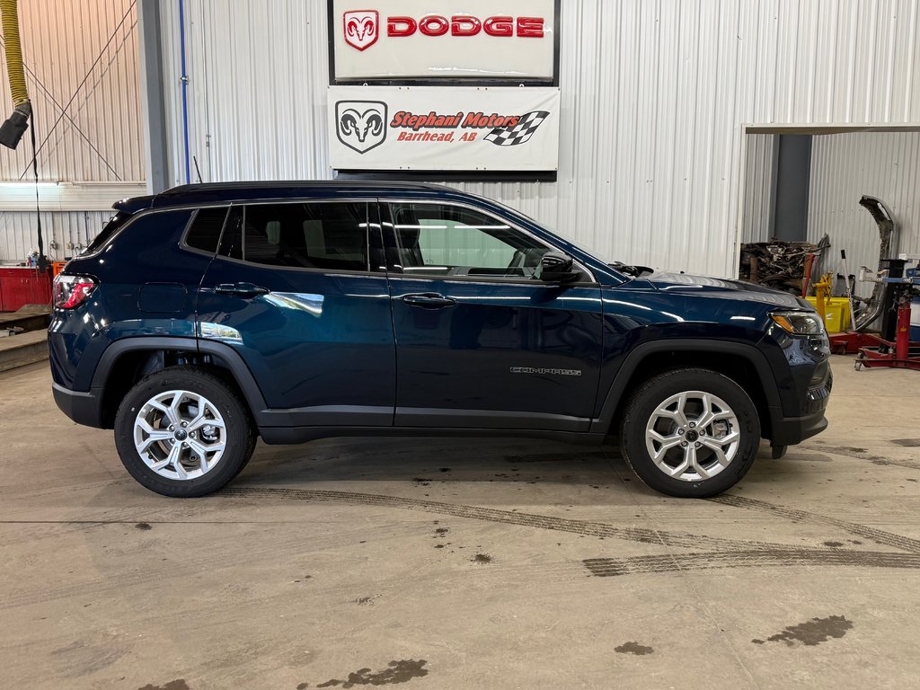 2026 Jeep Compass NORTH in Barrhead, Alberta - 2 - w1024h768px