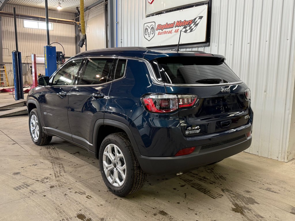 2026 Jeep Compass NORTH in Barrhead, Alberta - 9 - w1024h768px