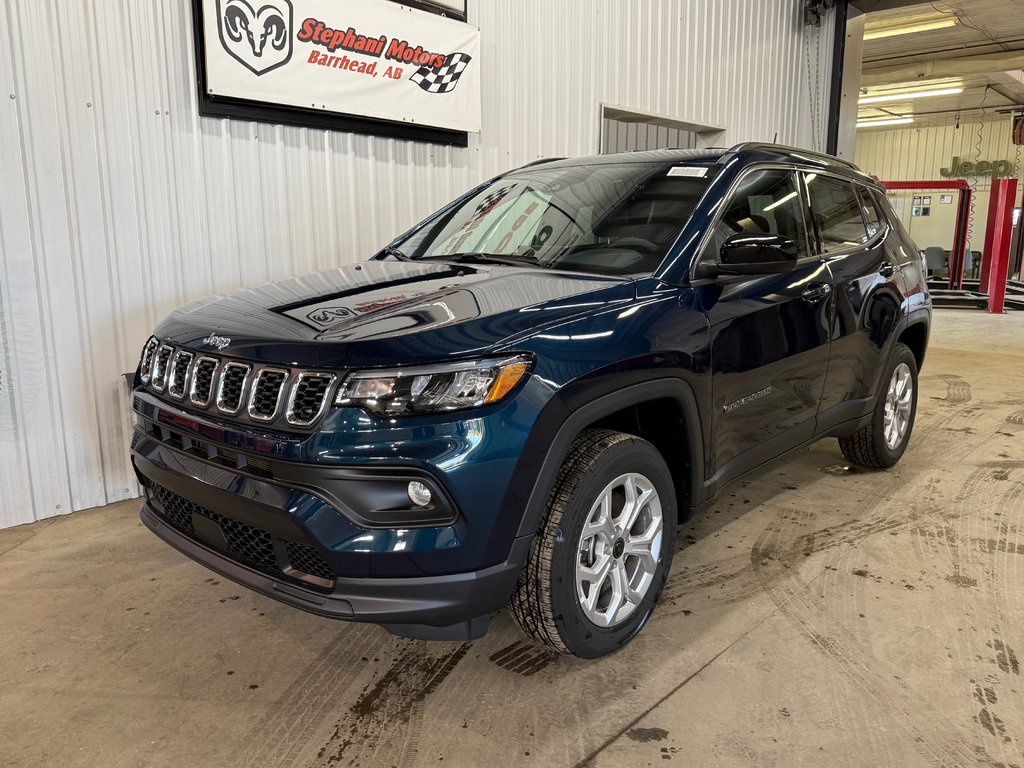 2026 Jeep Compass NORTH in Barrhead, Alberta - 7 - w1024h768px