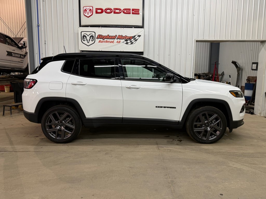 2026 Jeep Compass Limited 4x4 in Barrhead, Alberta - 2 - w1024h768px