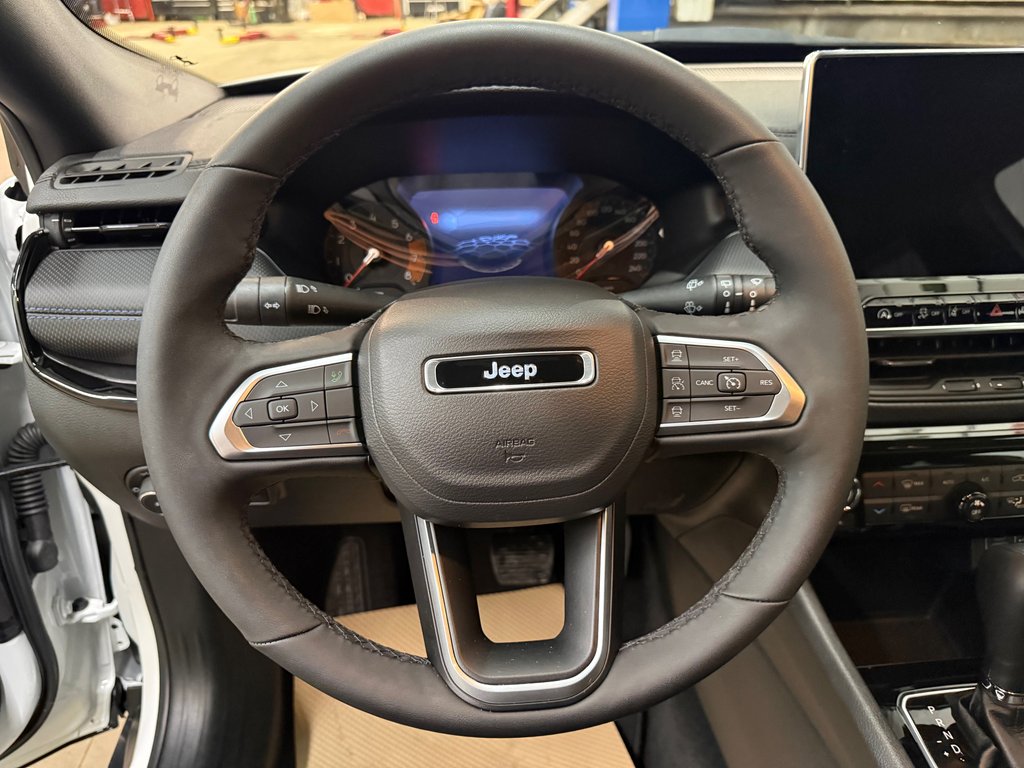 2026 Jeep Compass Limited 4x4 in Barrhead, Alberta - 13 - w1024h768px
