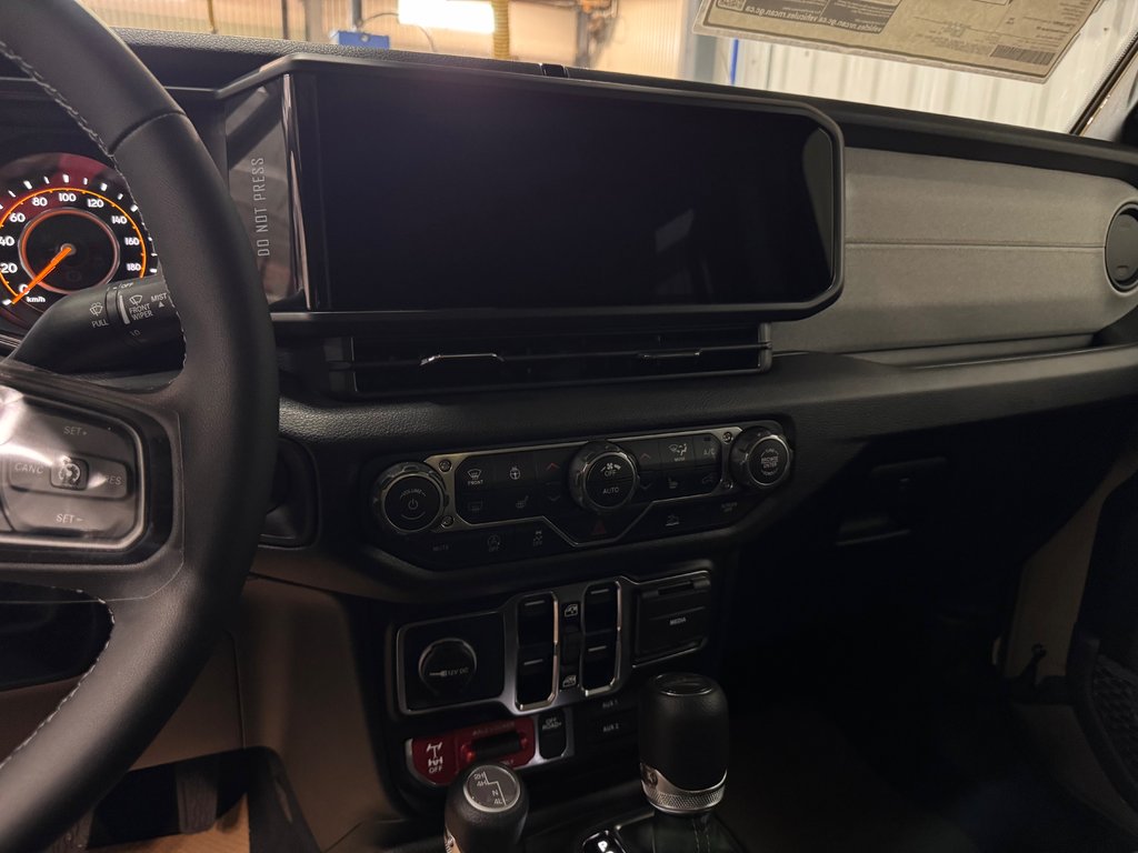 2026 Jeep Gladiator WILLYS in Barrhead, Alberta - 12 - w1024h768px