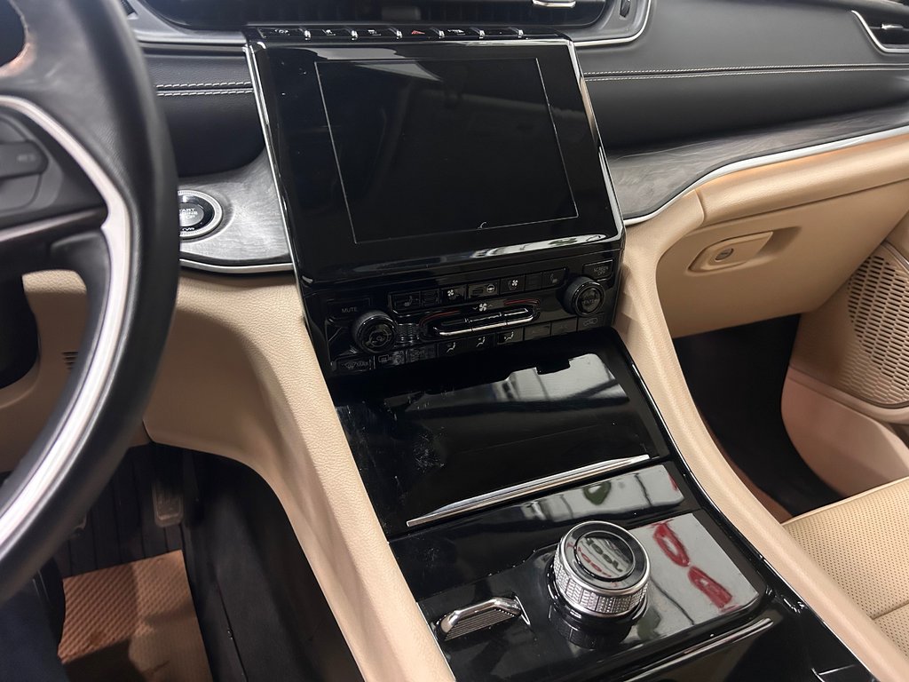2022 Jeep Grand Cherokee L Limited in Barrhead, Alberta - 14 - w1024h768px