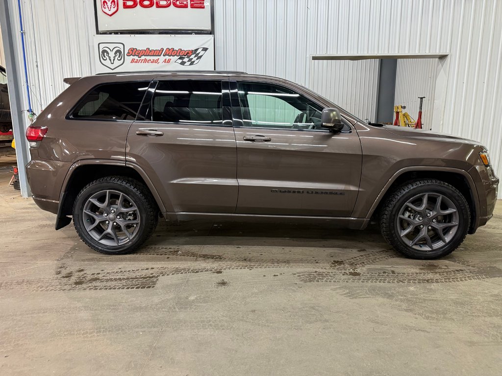 2021 Jeep Grand Cherokee 80th Anniversary Edition in Barrhead, Alberta - 2 - w1024h768px