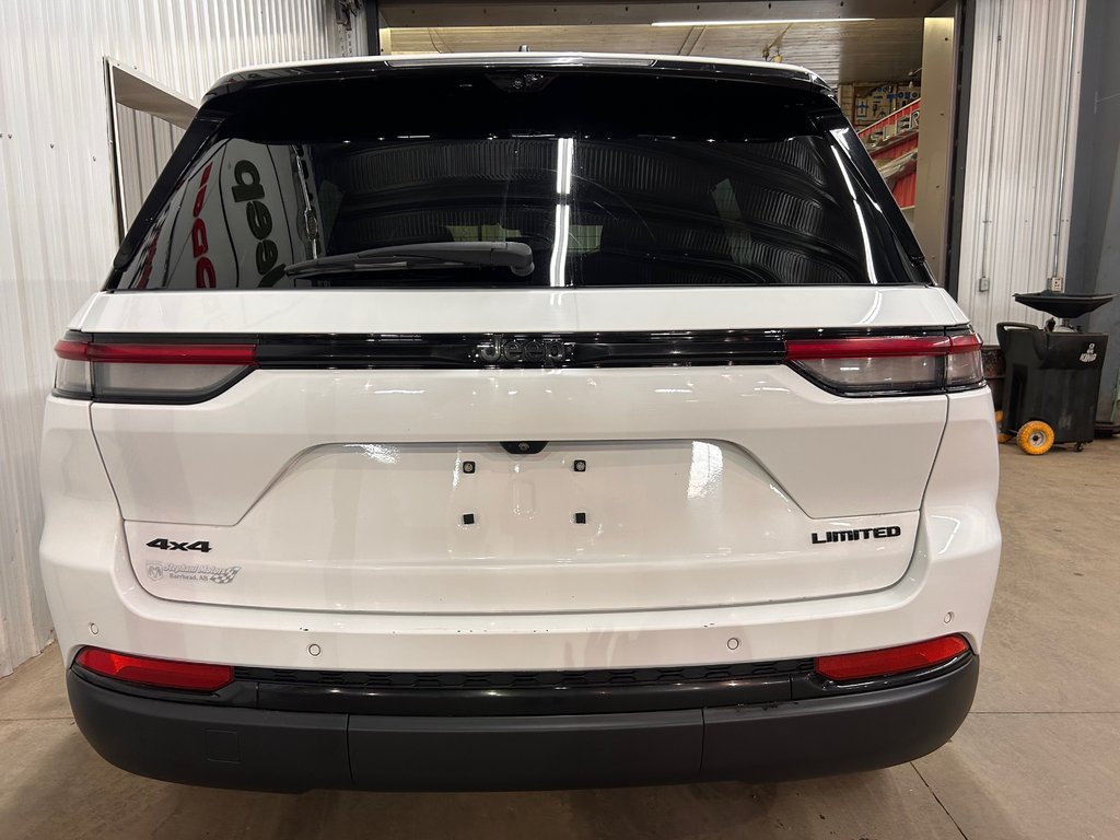 2024 Jeep Grand Cherokee Limited in Barrhead, Alberta - 4 - w1024h768px