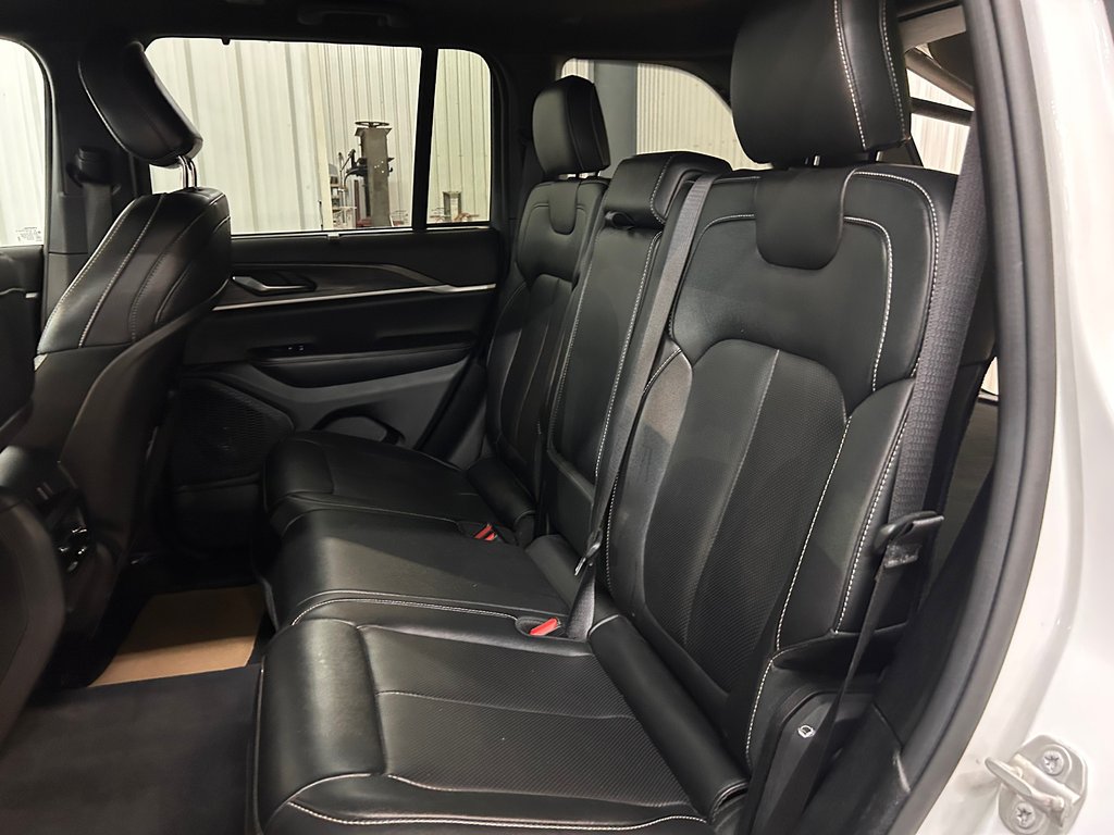 2024 Jeep Grand Cherokee Limited in Barrhead, Alberta - 10 - w1024h768px