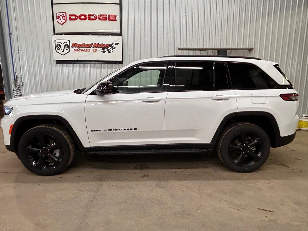 2024 Jeep Grand Cherokee Limited in Barrhead, Alberta - 6 - w1024h768px