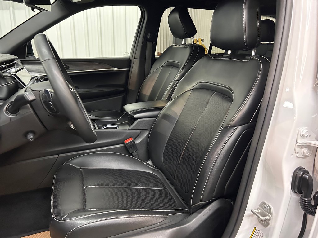 2024 Jeep Grand Cherokee Limited in Barrhead, Alberta - 11 - w1024h768px