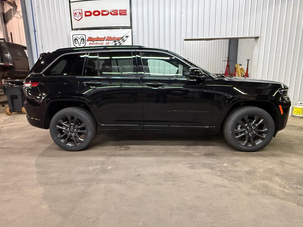 2026 Jeep Grand Cherokee LIMITED RESERVE in Barrhead, Alberta - 2 - w1024h768px