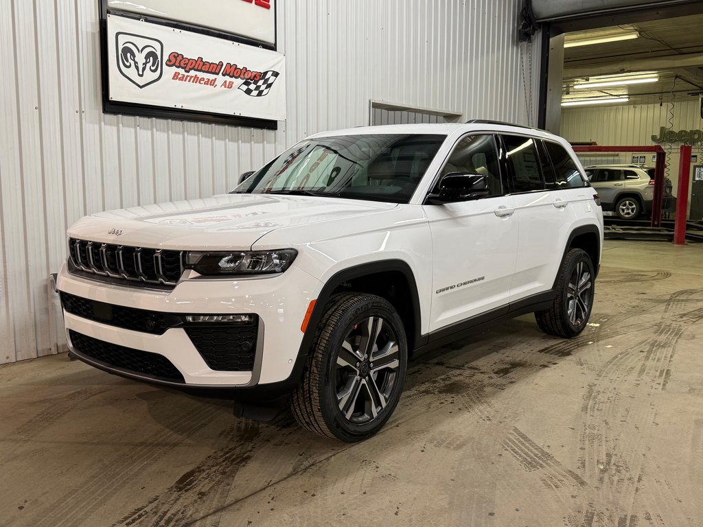 2027 Jeep Grand Cherokee LIMITED in Barrhead, Alberta - 13 - w1024h768px