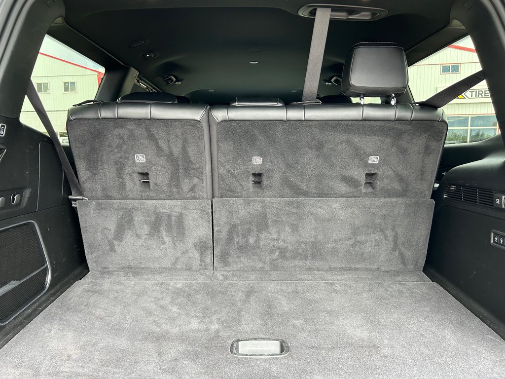 2023 Jeep Wagoneer Series III 4x4 in Barrhead, Alberta - 8 - w1024h768px