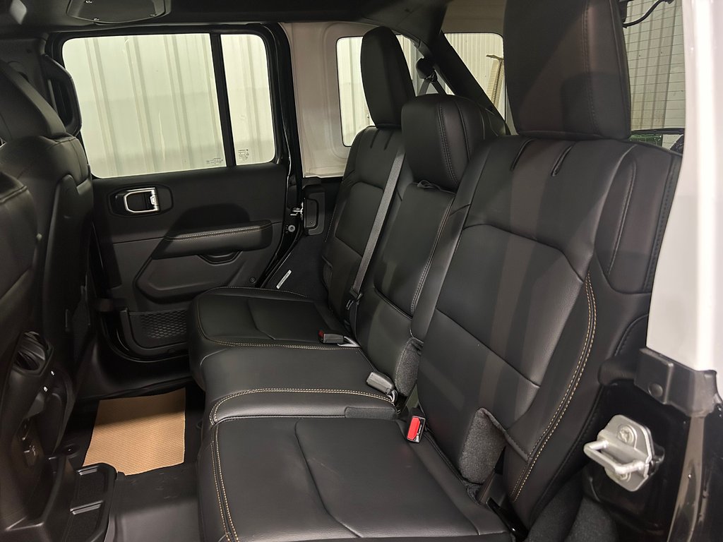 2026 Jeep Wrangler 4-Door SAHARA in Barrhead, Alberta - 10 - w1024h768px