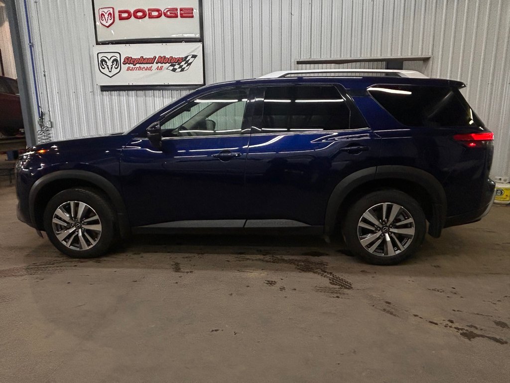 2023 Nissan Pathfinder SL in Barrhead, Alberta - 6 - w1024h768px
