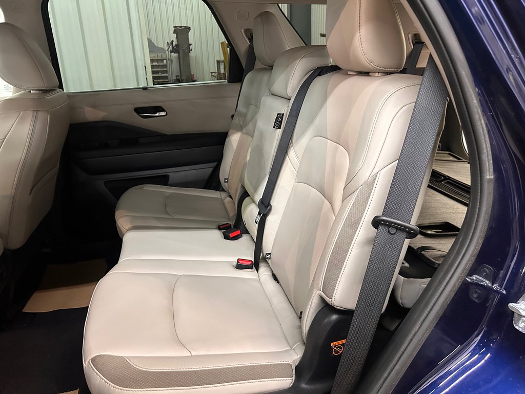 2023 Nissan Pathfinder SL in Barrhead, Alberta - 10 - w1024h768px