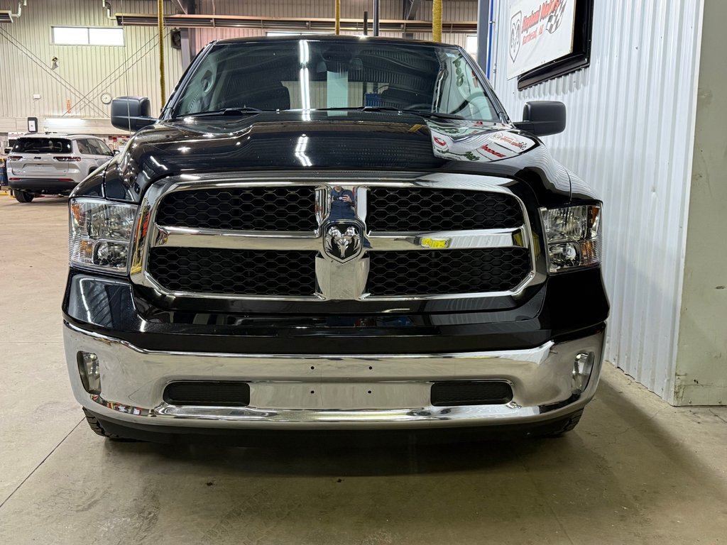 2024 Ram 1500 Classic Tradesman Crew Cab Hemi 4x4 in Barrhead, Alberta - 6 - w1024h768px