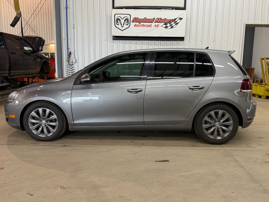 2012 Volkswagen Golf Highline diesel in Barrhead, Alberta - 8 - w1024h768px