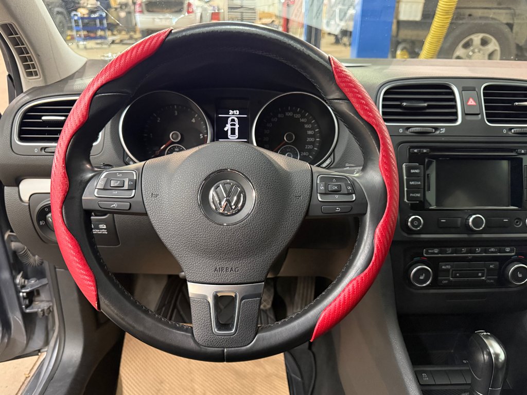 2012 Volkswagen Golf Highline diesel in Barrhead, Alberta - 13 - w1024h768px