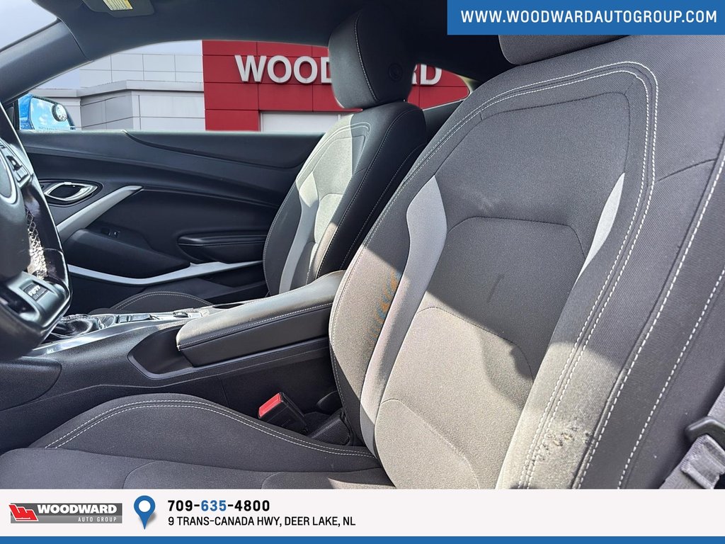 2017 Chevrolet Camaro in Deer Lake, Newfoundland and Labrador - 4 - w1024h768px