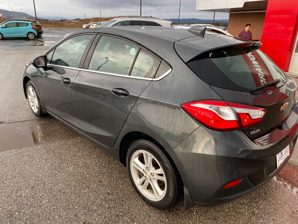 2018 Chevrolet Cruze in Deer Lake, Newfoundland and Labrador - 18 - w1024h768px