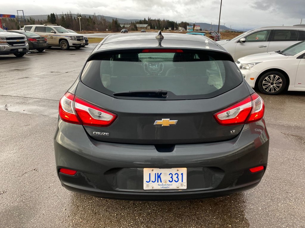 2018 Chevrolet Cruze in Deer Lake, Newfoundland and Labrador - 17 - w1024h768px