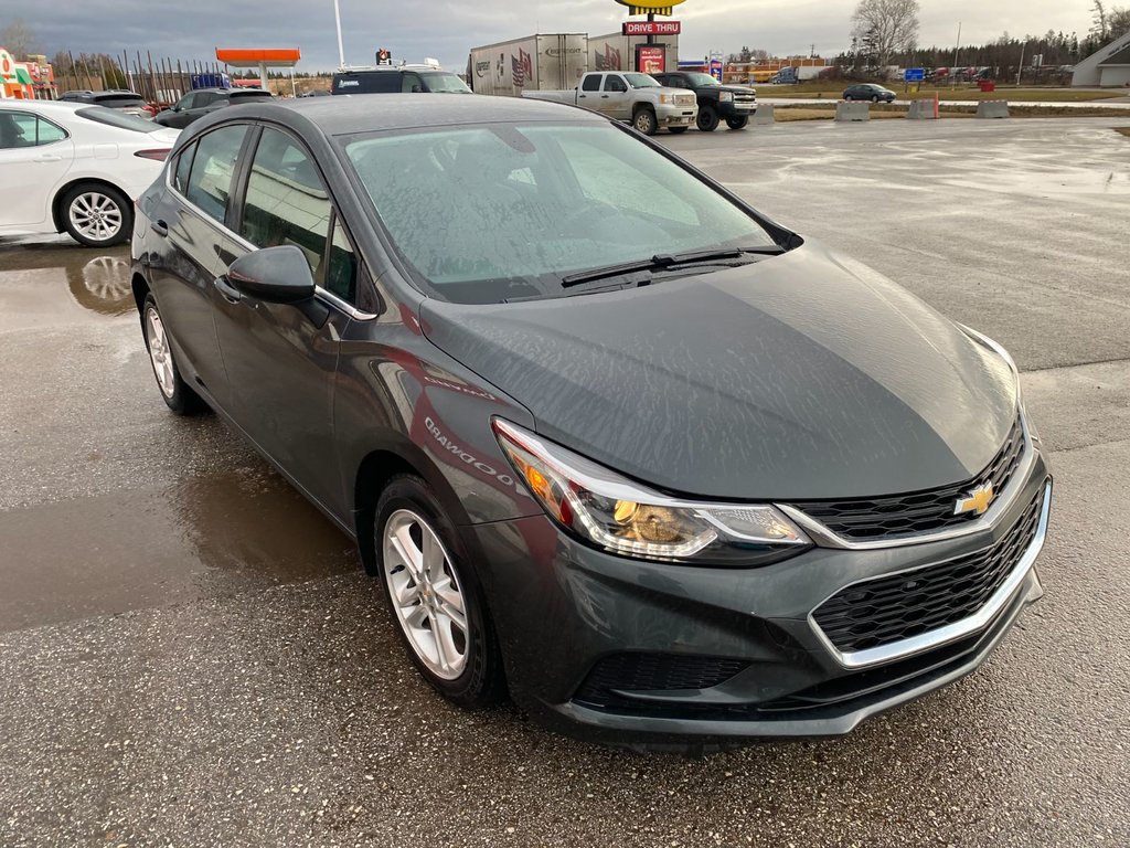 2018 Chevrolet Cruze in Deer Lake, Newfoundland and Labrador - 14 - w1024h768px